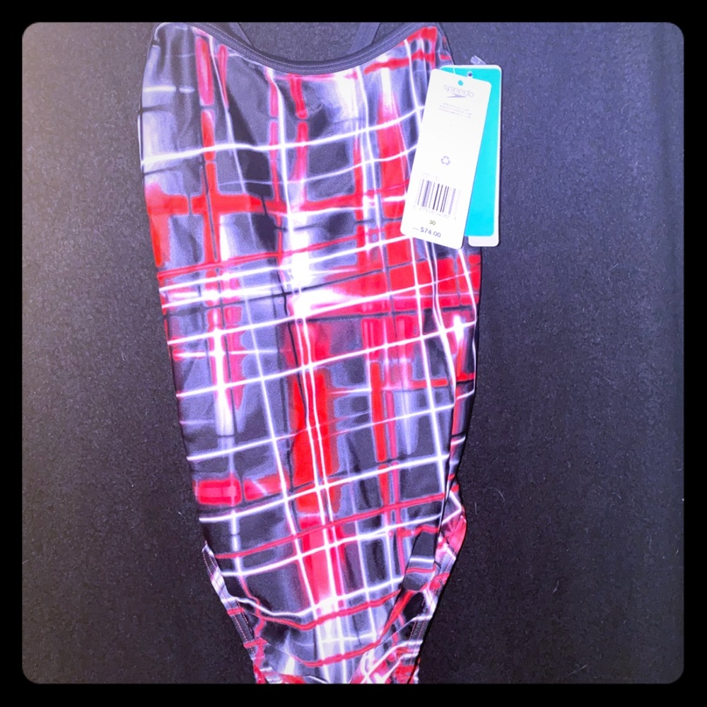 New Women’s XS (30) Speedo Swimsuit